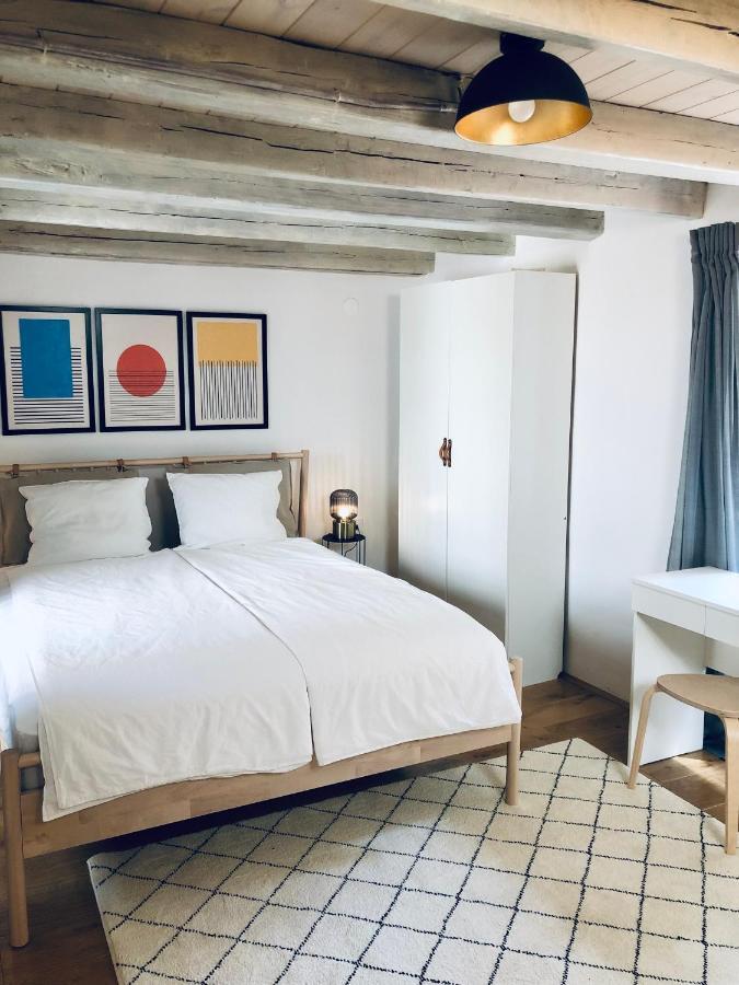 Seayou!***Charming 1-Bedroom Rental Unit In The Old City Center Of Cres Luaran gambar