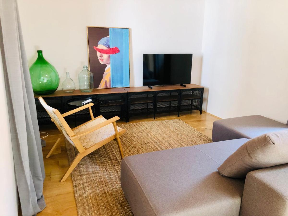 Seayou!***Charming 1-Bedroom Rental Unit In The Old City Center Of Cres Luaran gambar
