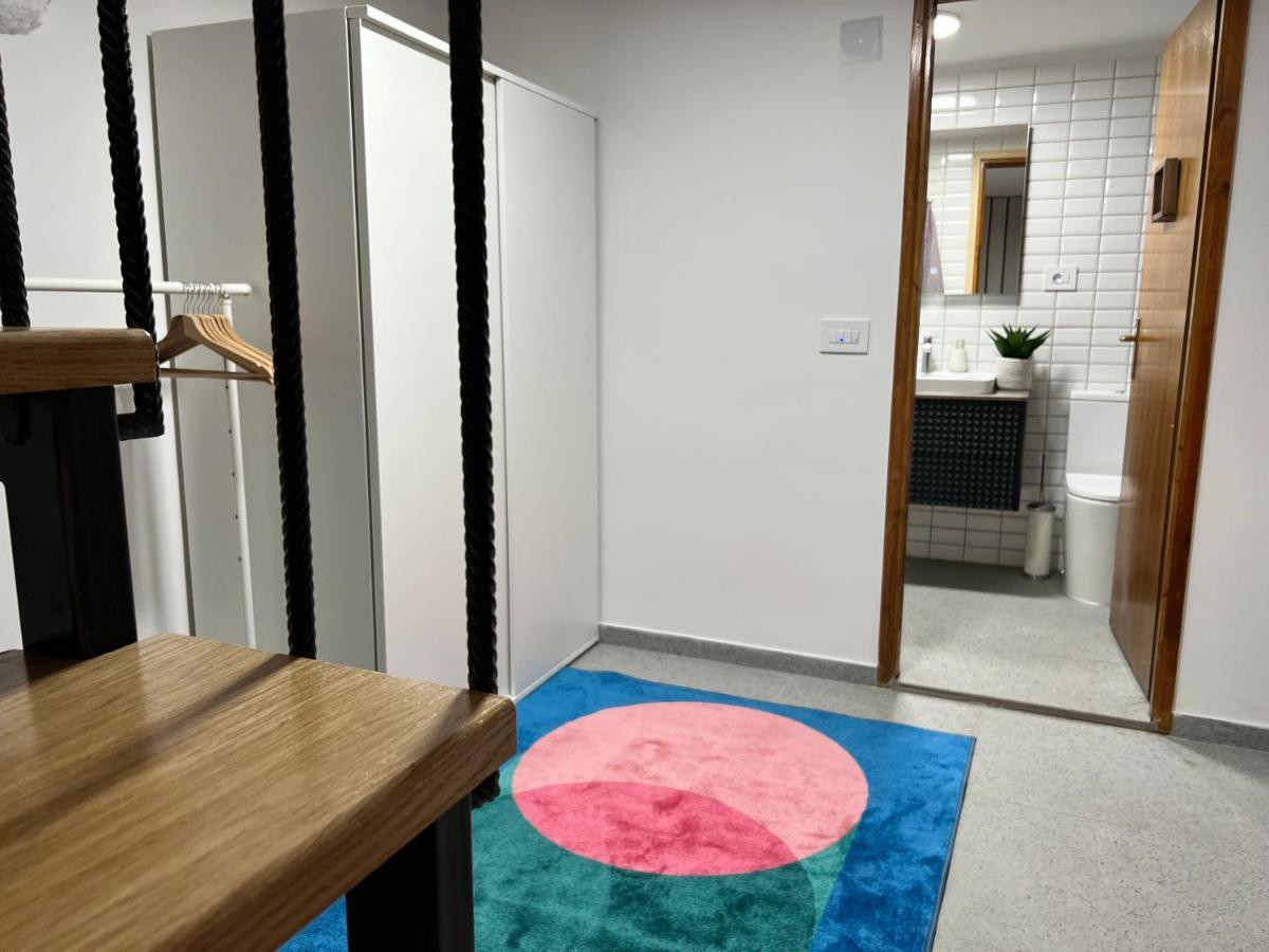 Seayou!***Charming 1-Bedroom Rental Unit In The Old City Center Of Cres Luaran gambar