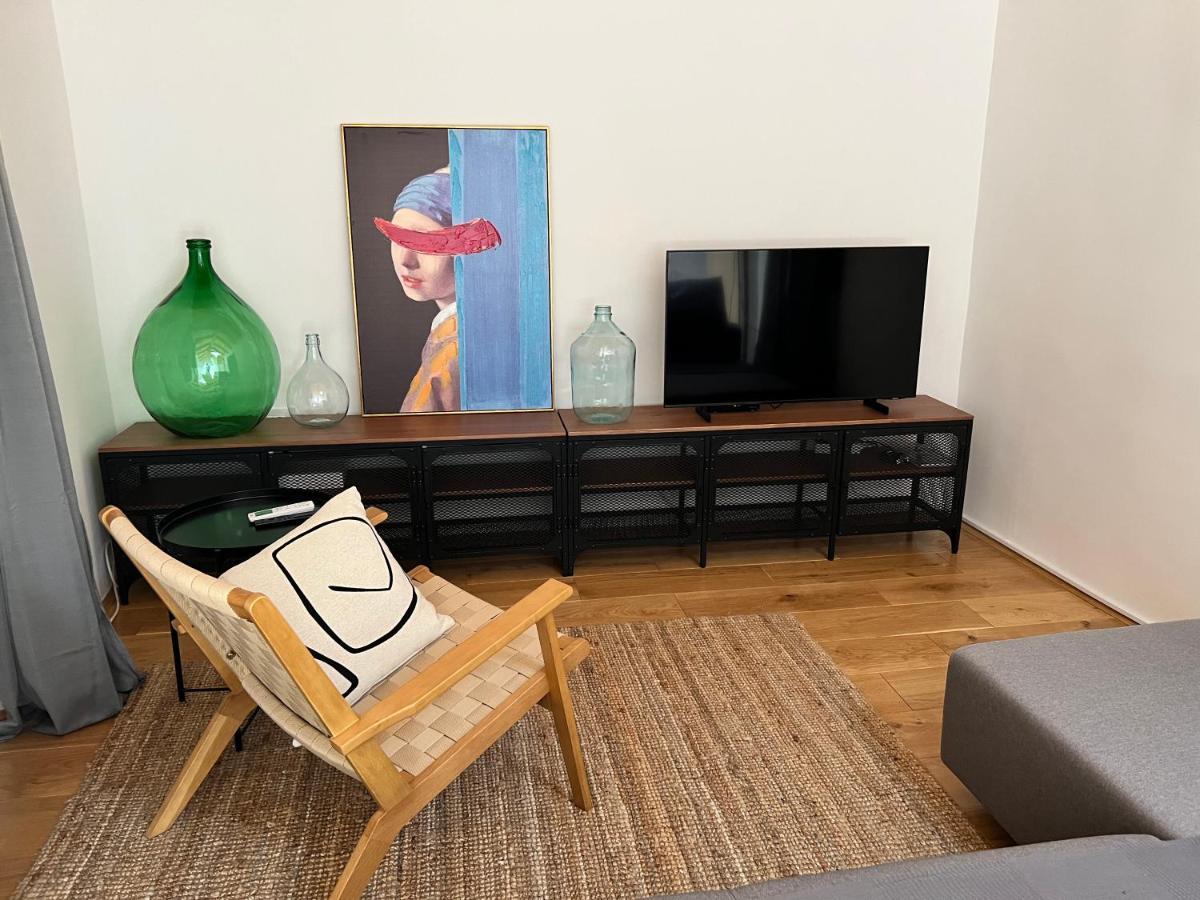 Seayou!***Charming 1-Bedroom Rental Unit In The Old City Center Of Cres Luaran gambar